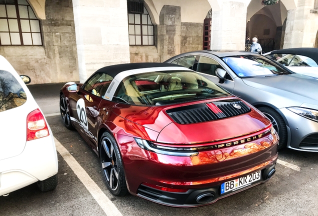 Porsche 992 Targa 4S Heritage Design Edition