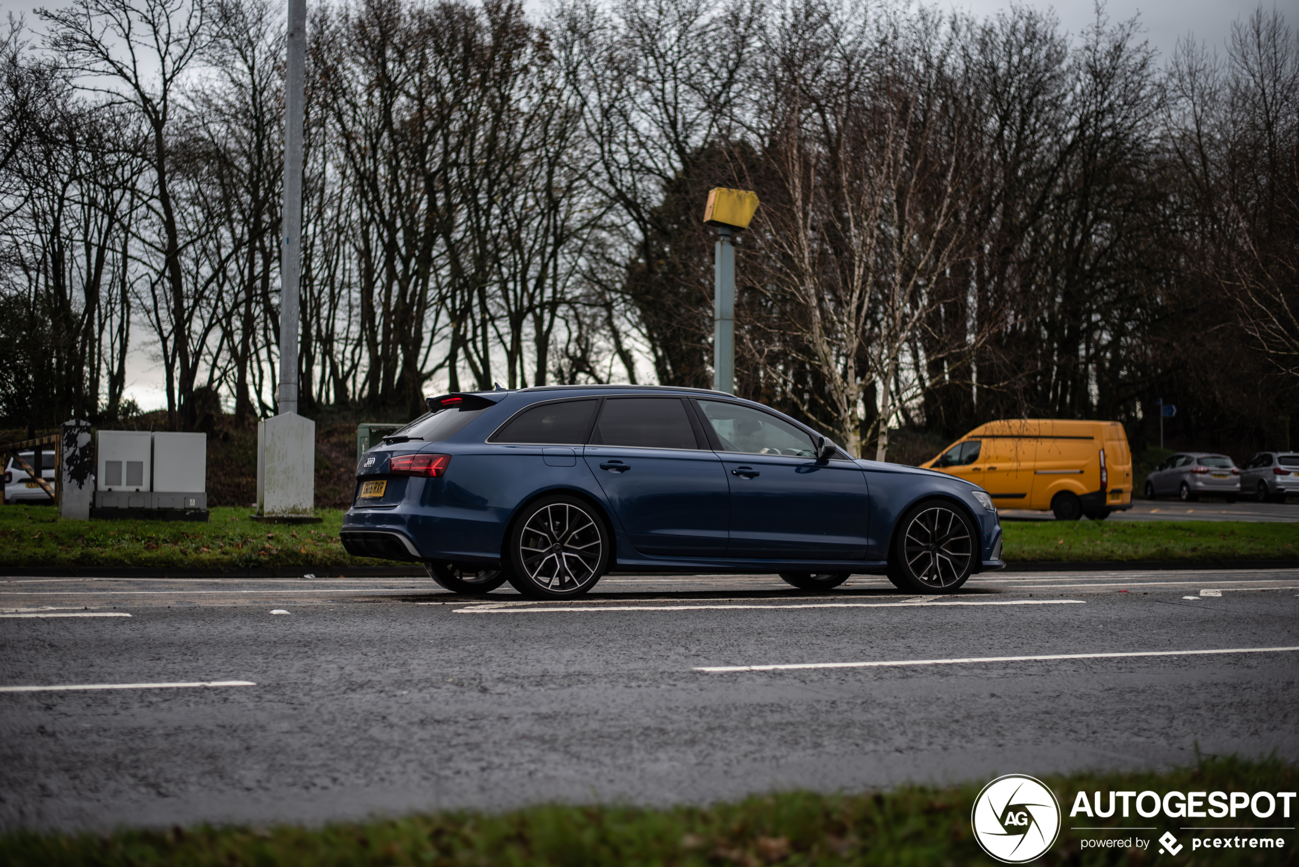 Audi RS6 Avant C7 2015