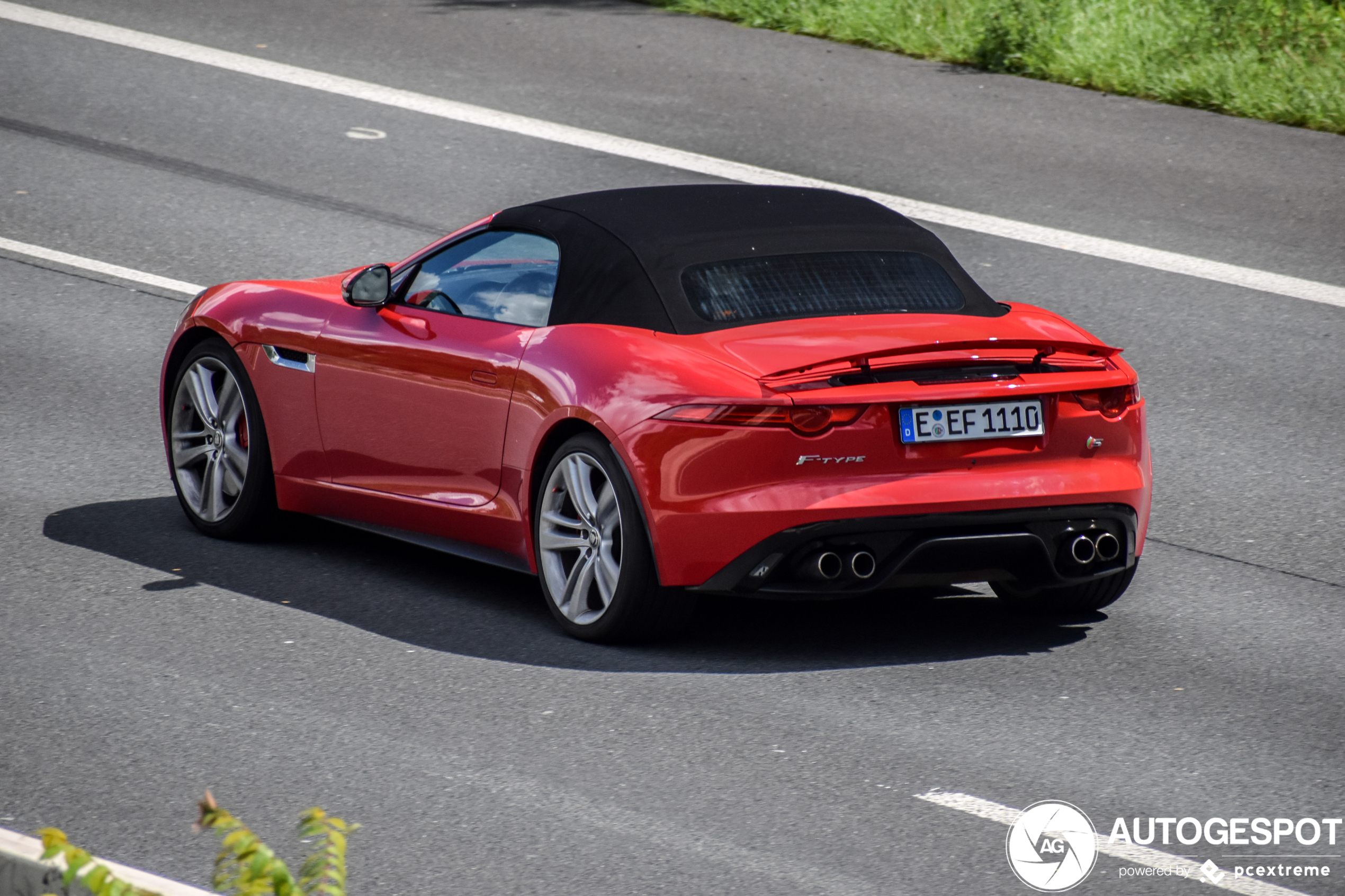 Jaguar F-TYPE S V8 Convertible