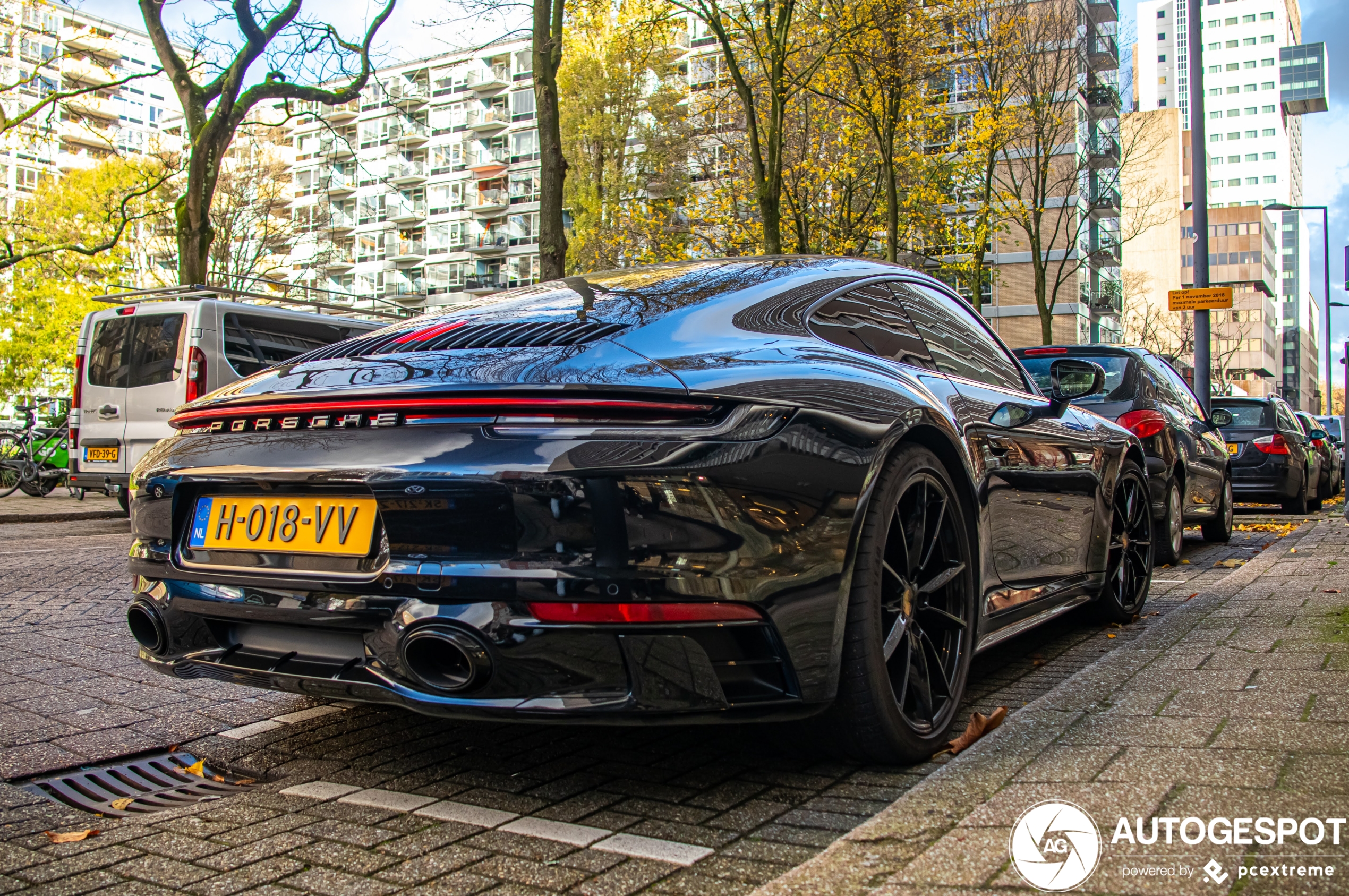 Porsche 992 Carrera 4S