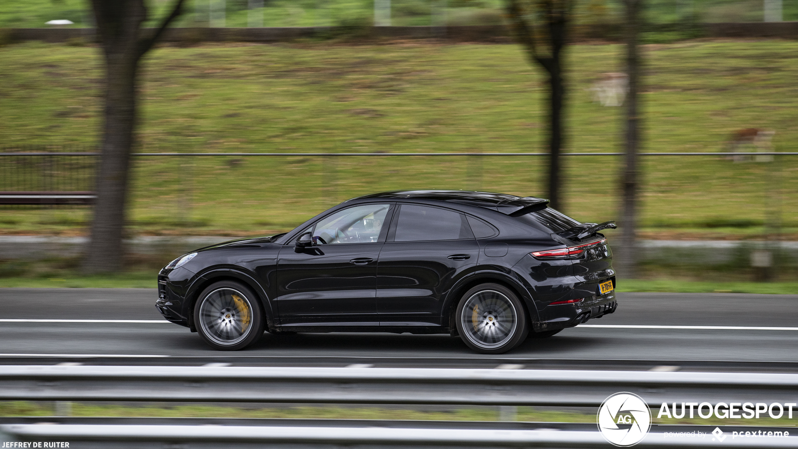 Porsche Cayenne Coupé Turbo S E-Hybrid