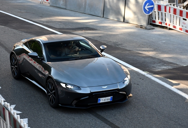 Aston Martin V8 Vantage 2018