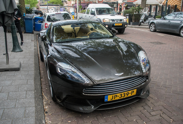 Aston Martin Vanquish 2013