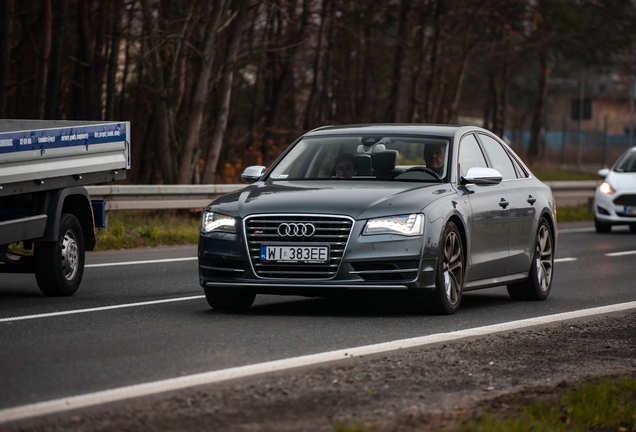 Audi S8 D4