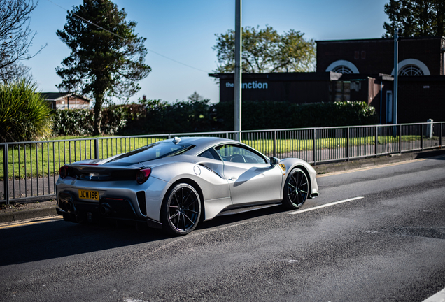 Ferrari 488 Pista