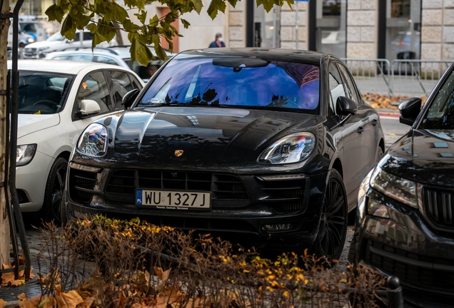 Porsche 95B Macan GTS