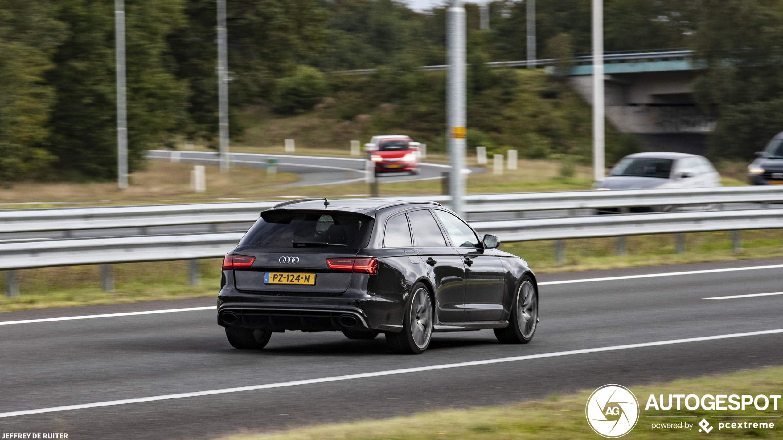 Audi RS6 Avant C7 2015