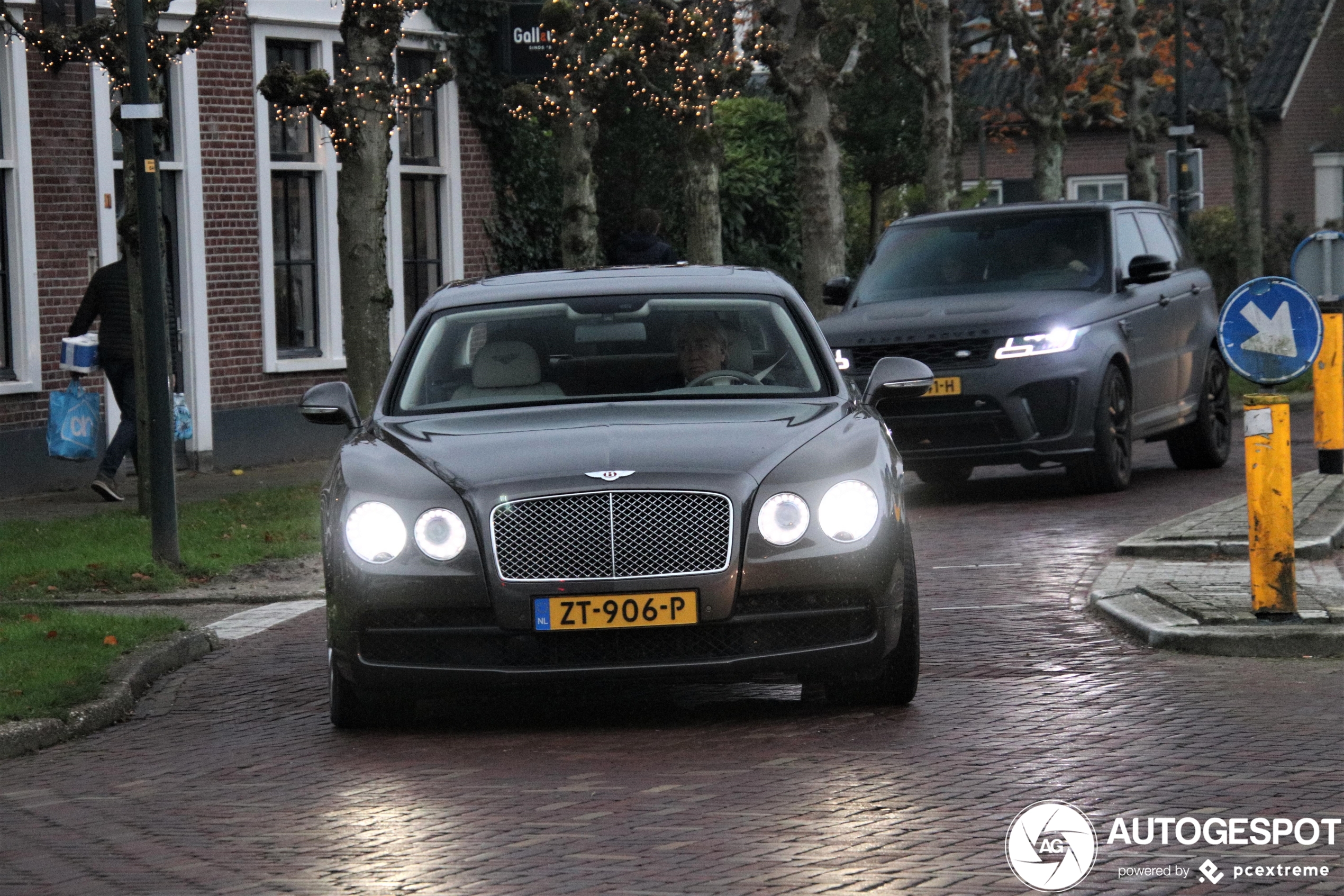 Bentley Flying Spur V8