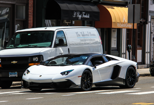 Lamborghini Aventador LP720-4 Roadster 50° Anniversario