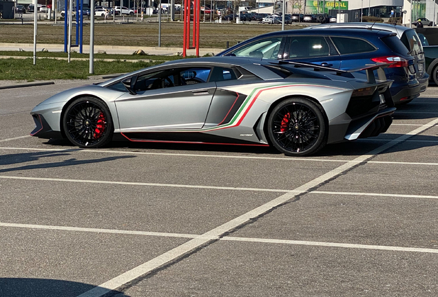 Lamborghini Aventador LP750-4 SuperVeloce