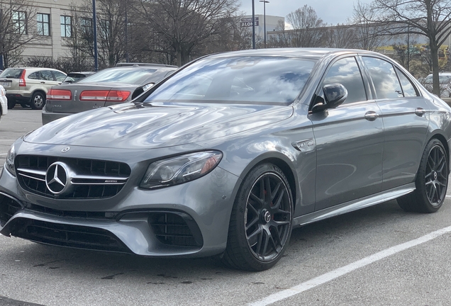 Mercedes-AMG E 63 S W213