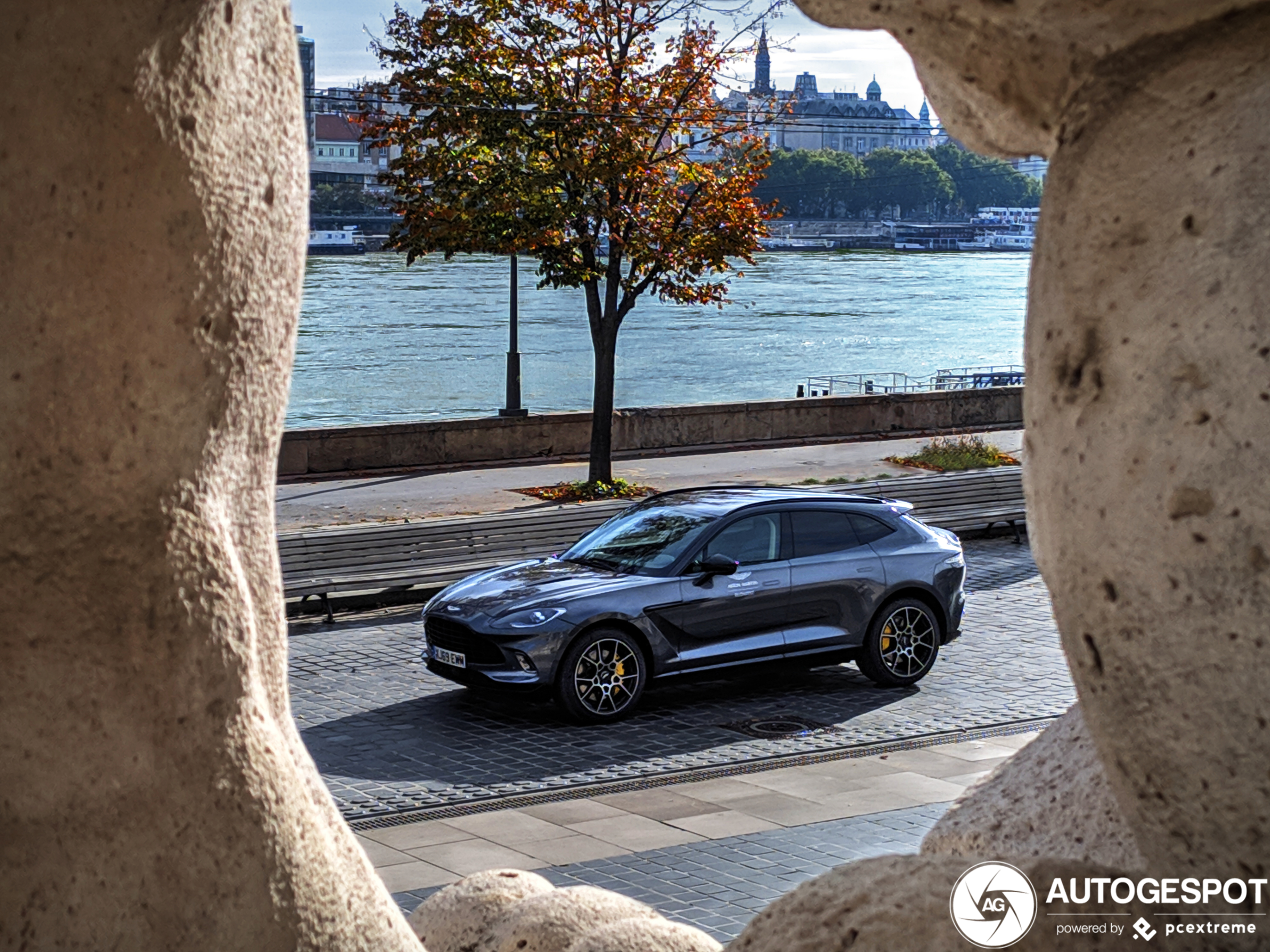 Aston Martin DBX