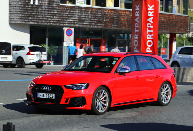 Audi RS4 Avant B9