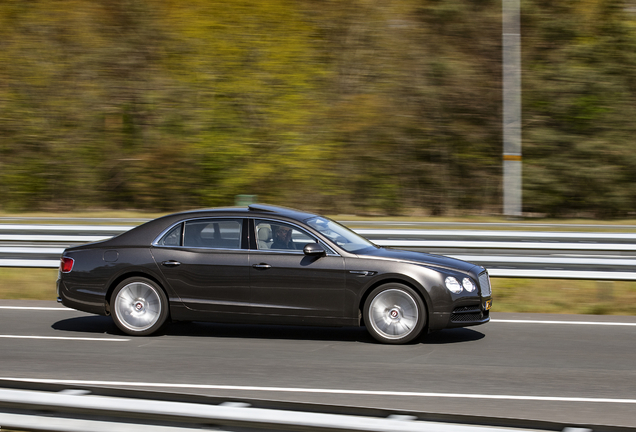 Bentley Flying Spur V8