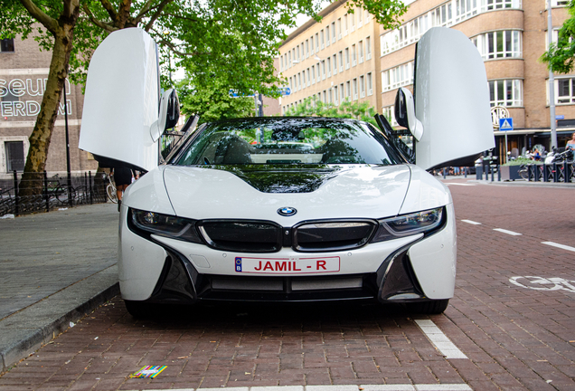 BMW i8 Roadster