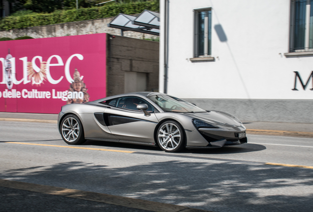 McLaren 570S