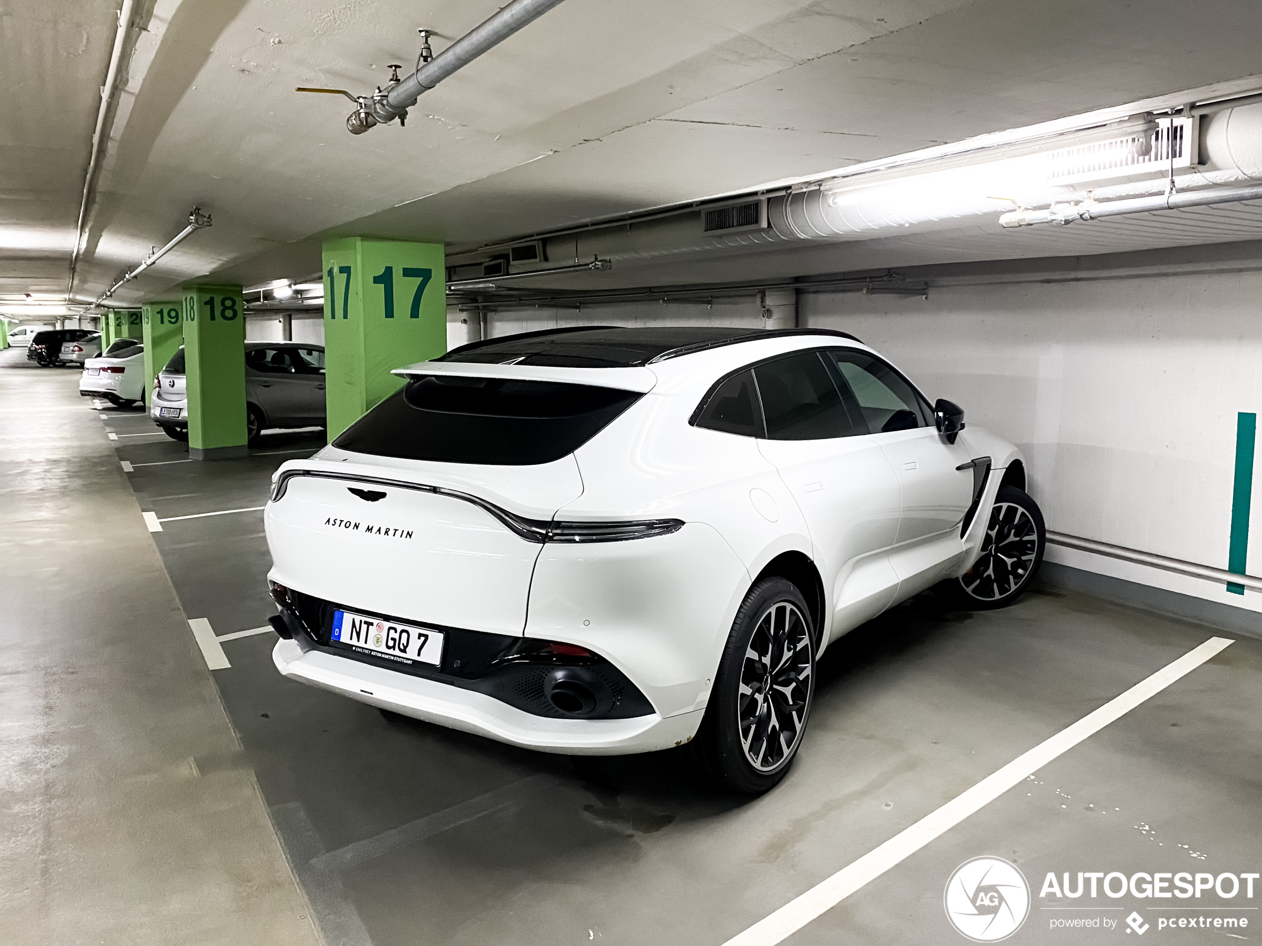 Deze Aston Martin DBX ziet er toch heerlijk uit