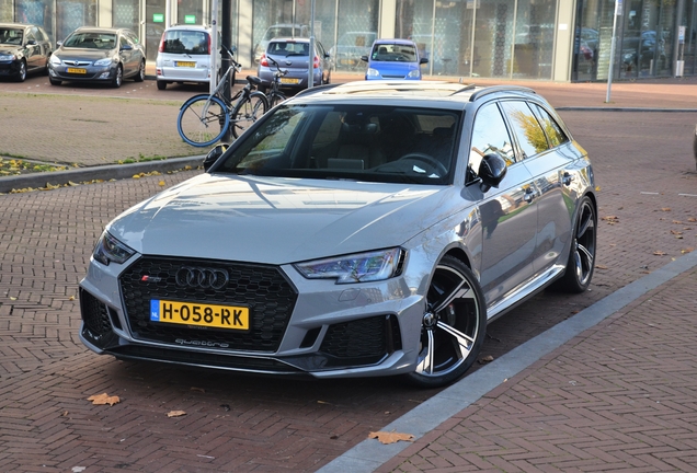 Audi RS4 Avant B9