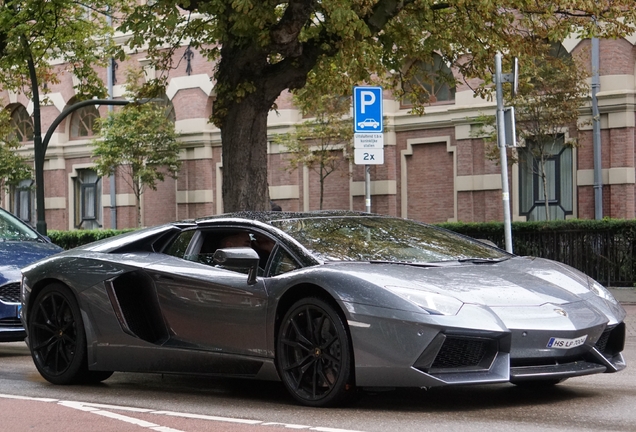 Lamborghini Aventador LP700-4 Roadster