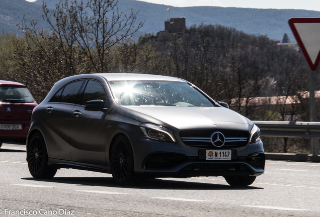 Mercedes-AMG A 45 W176 2015