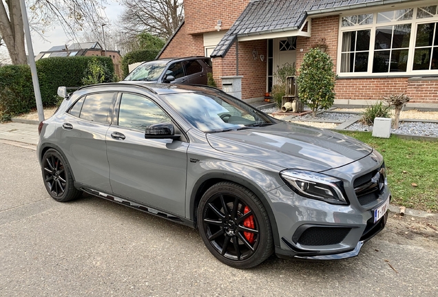 Mercedes-Benz GLA 45 AMG X156