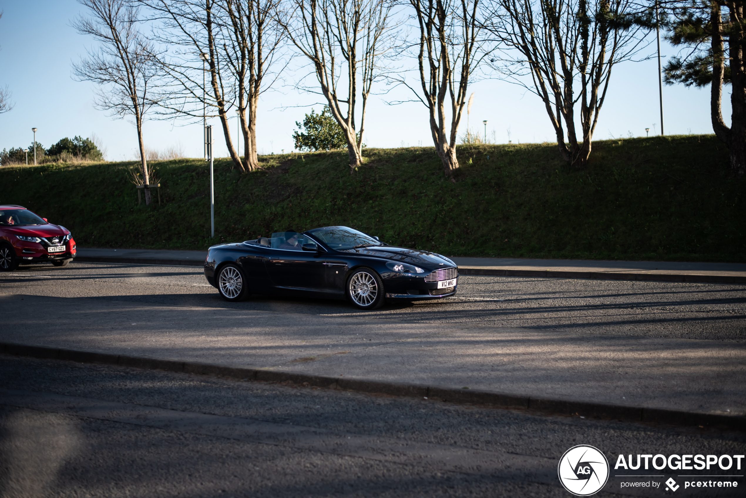 Aston Martin DB9 Volante