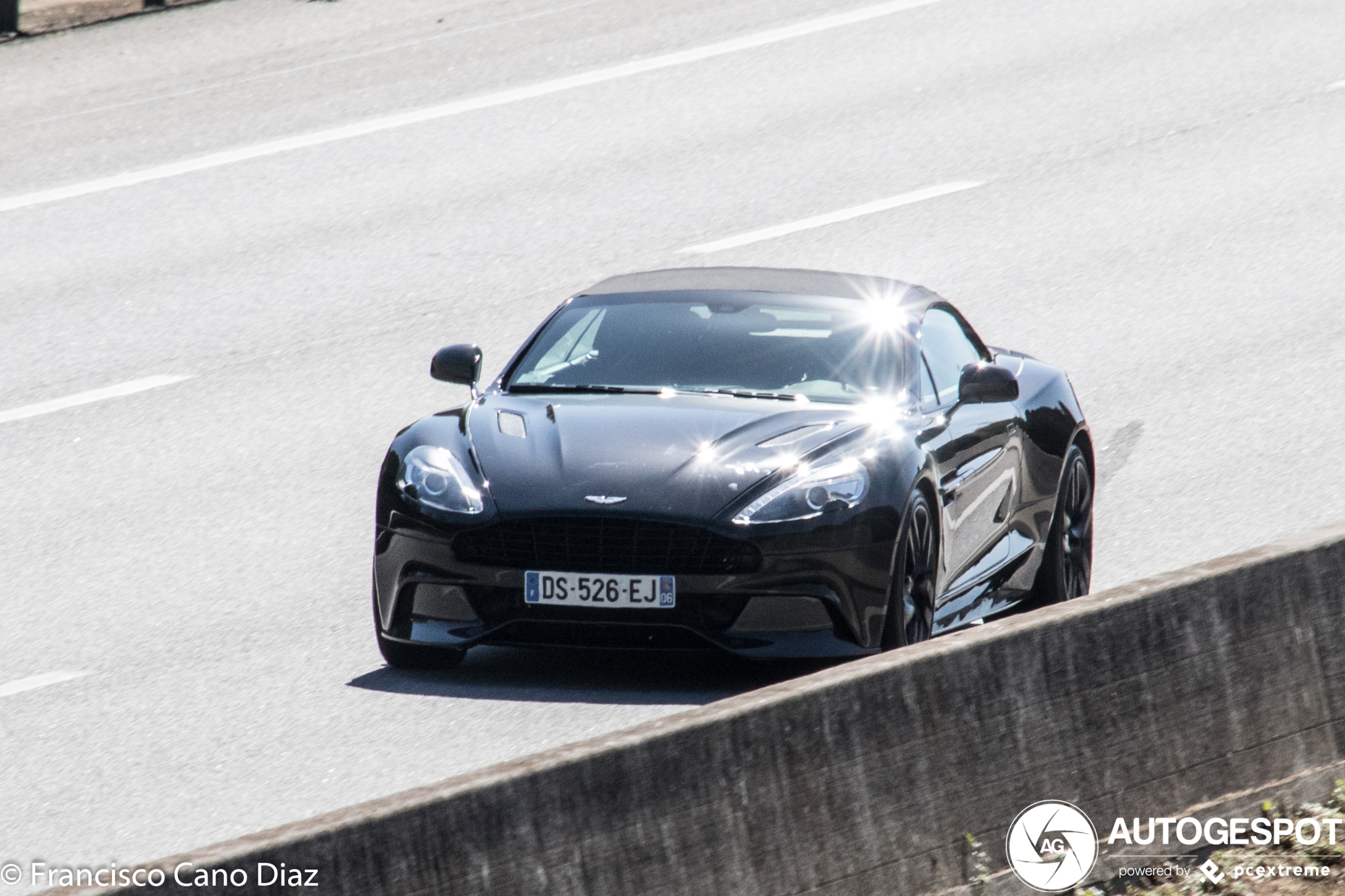 Aston Martin Vanquish Volante