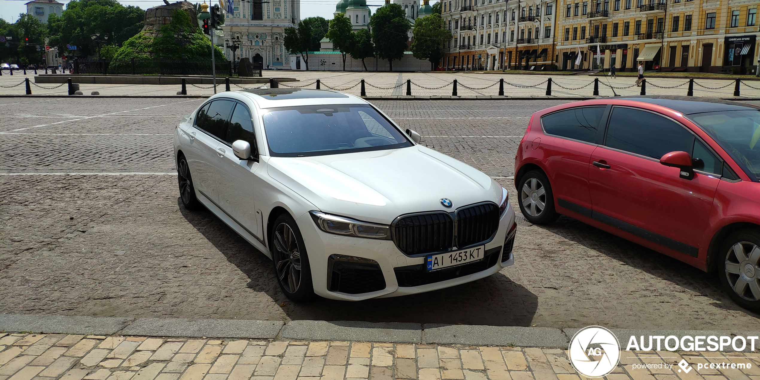 BMW M760Li xDrive 2019