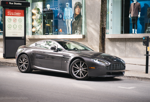 Aston Martin V8 Vantage