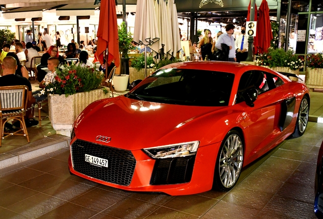 Audi R8 V10 Plus 2015