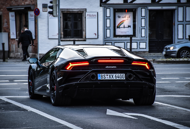 Lamborghini Huracán LP640-4 EVO