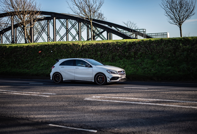 Mercedes-AMG A 45 W176 2015