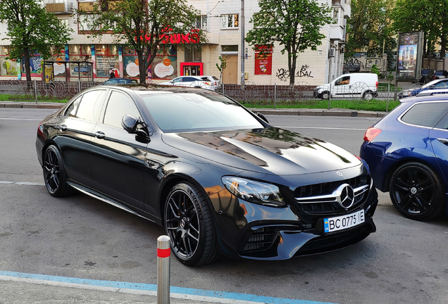 Mercedes-AMG E 63 S W213 Edition 1