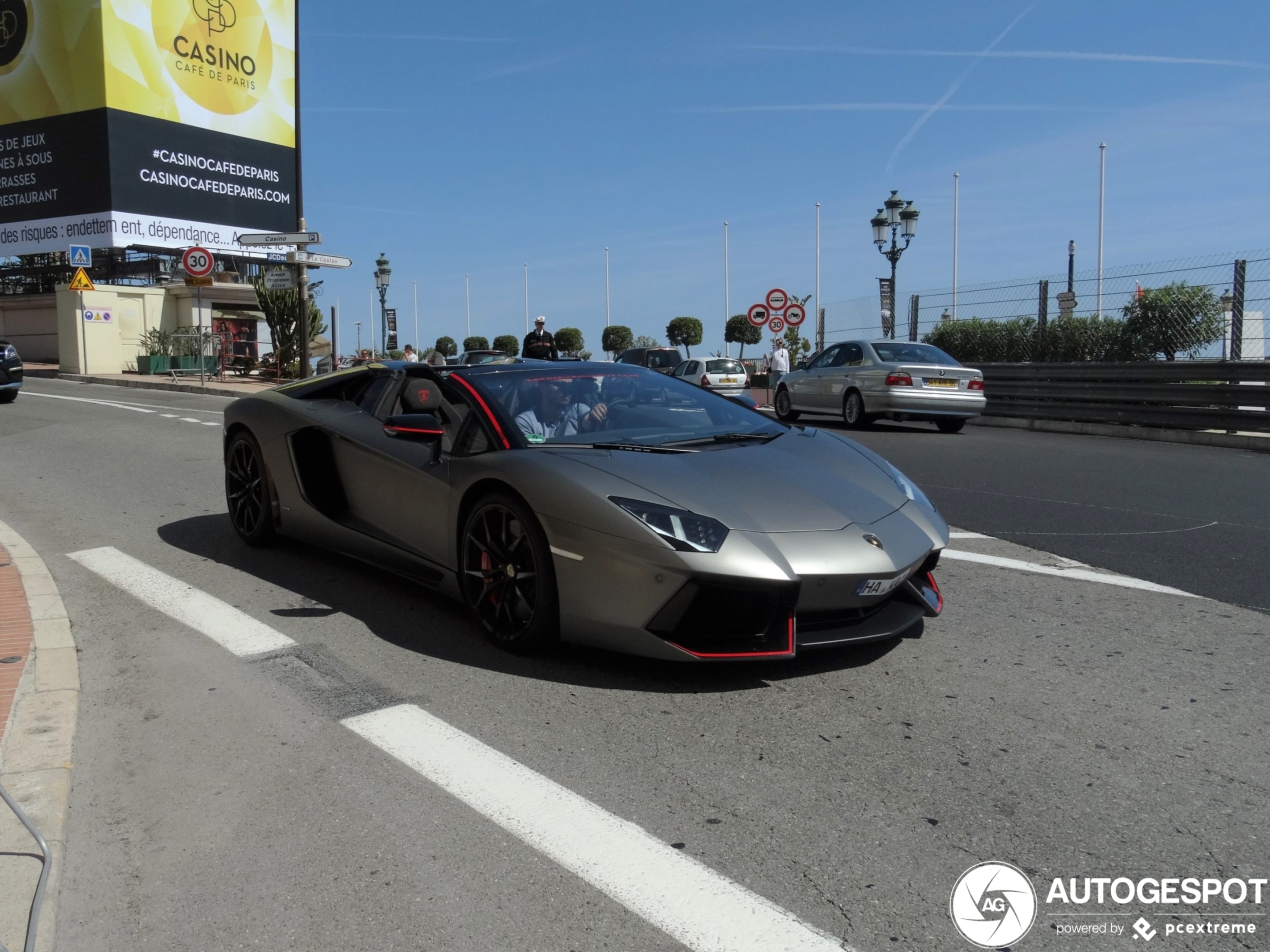 Lamborghini Aventador LP700-4 Roadster Pirelli Edition