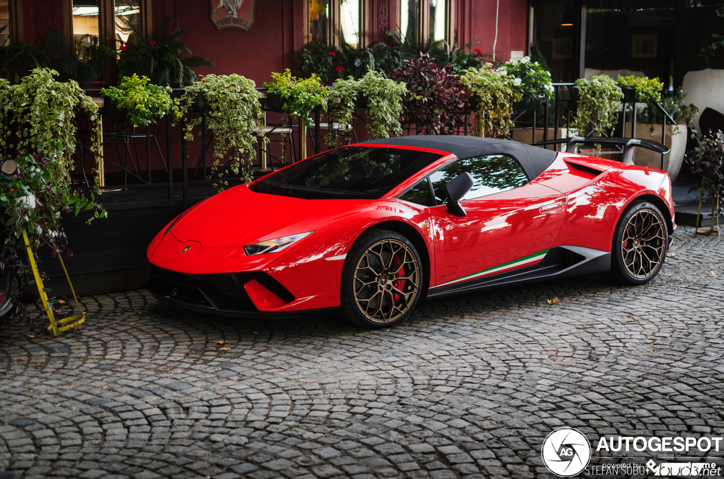 Lamborghini Huracán LP640-4 Performante Spyder