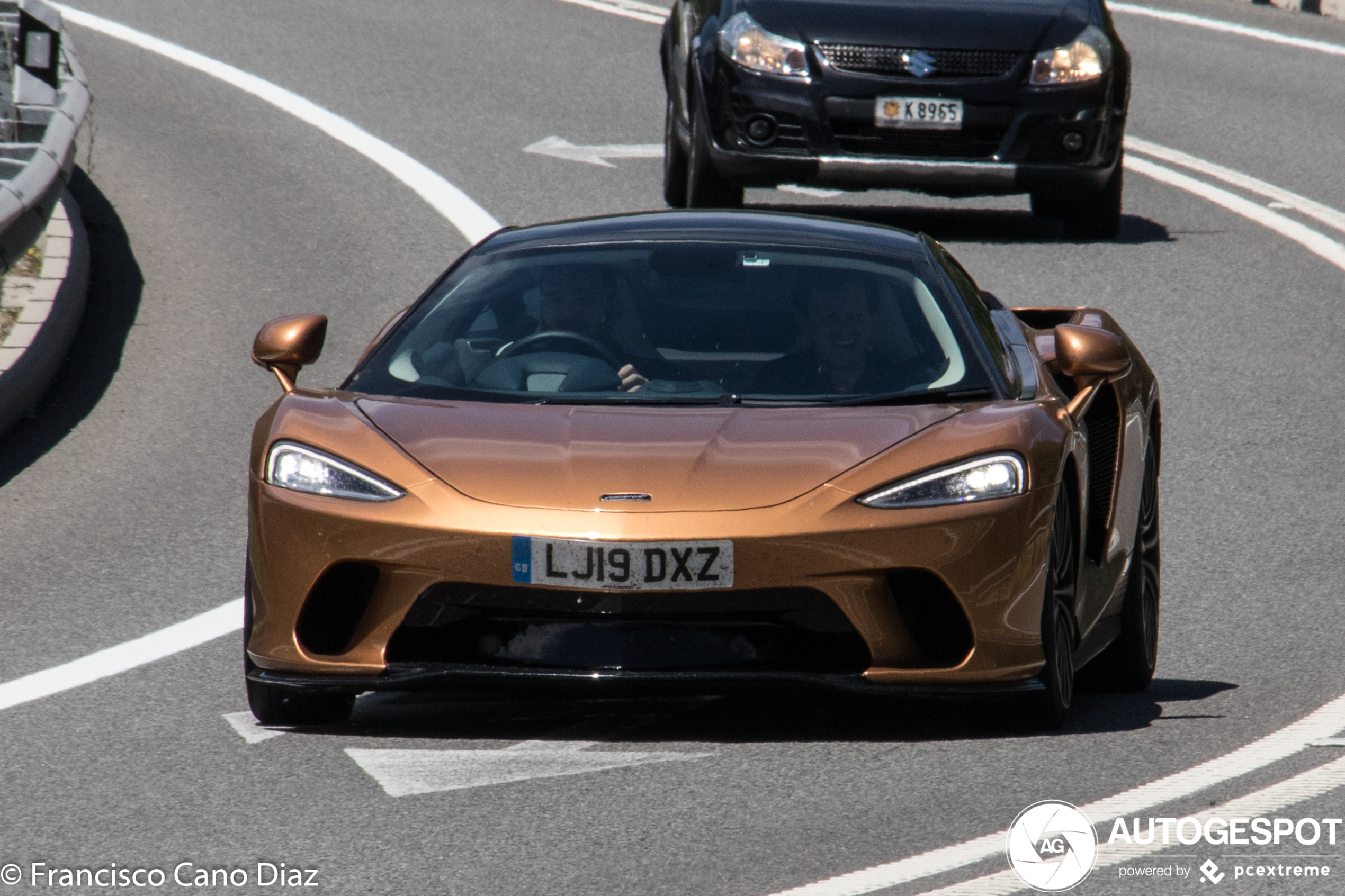 McLaren GT