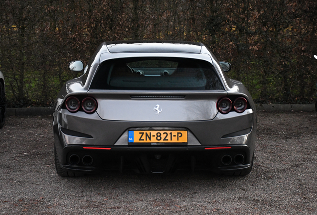 Ferrari GTC4Lusso