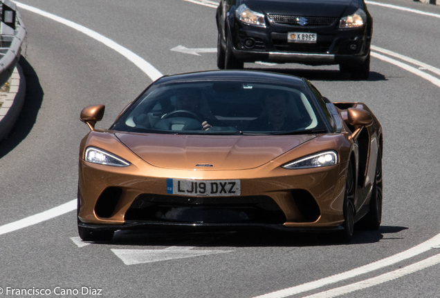 McLaren GT