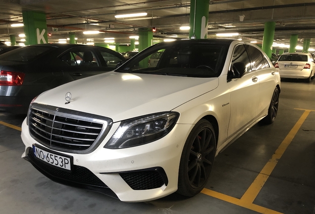 Mercedes-Benz S 63 AMG V222