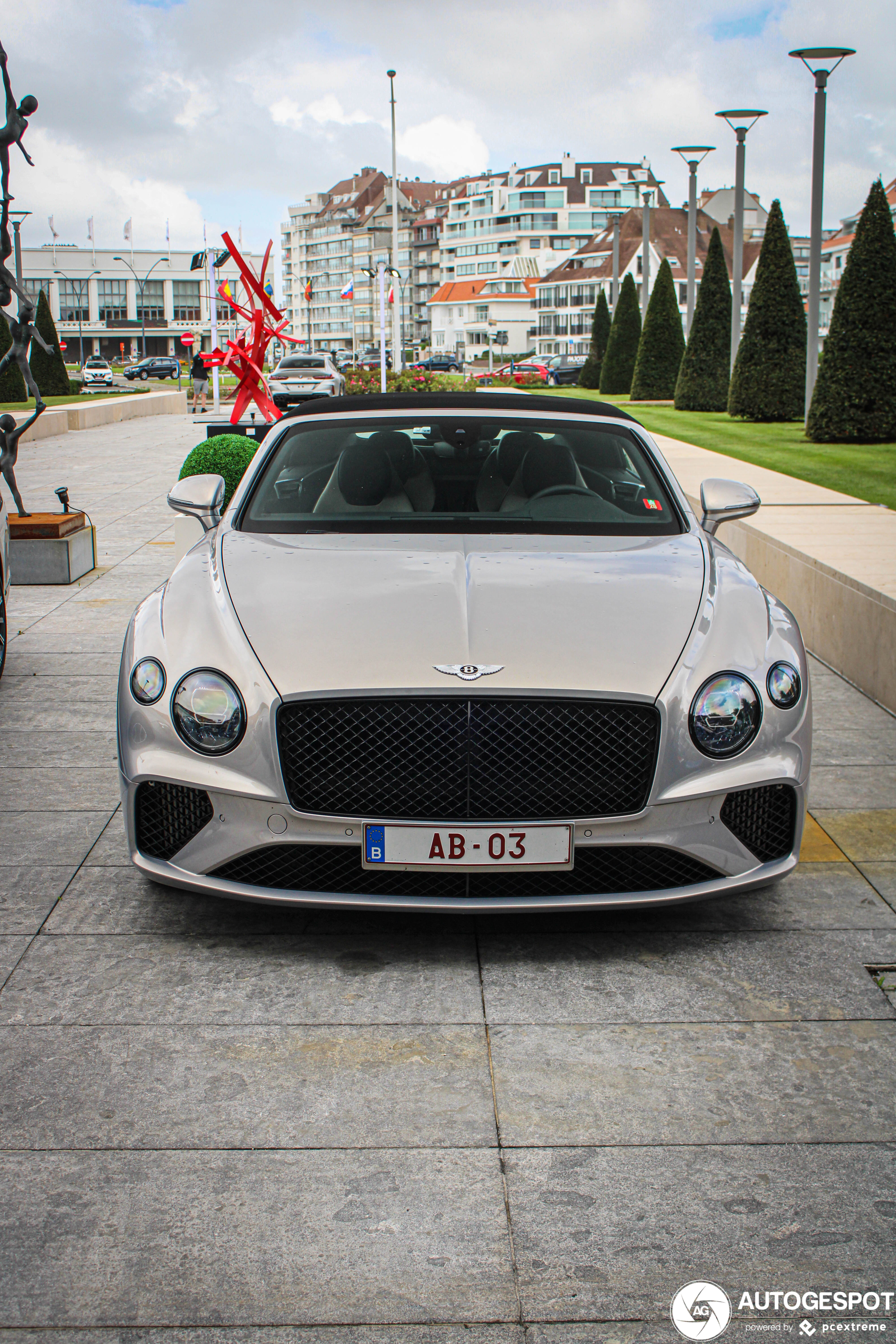 Bentley Continental GTC 2019