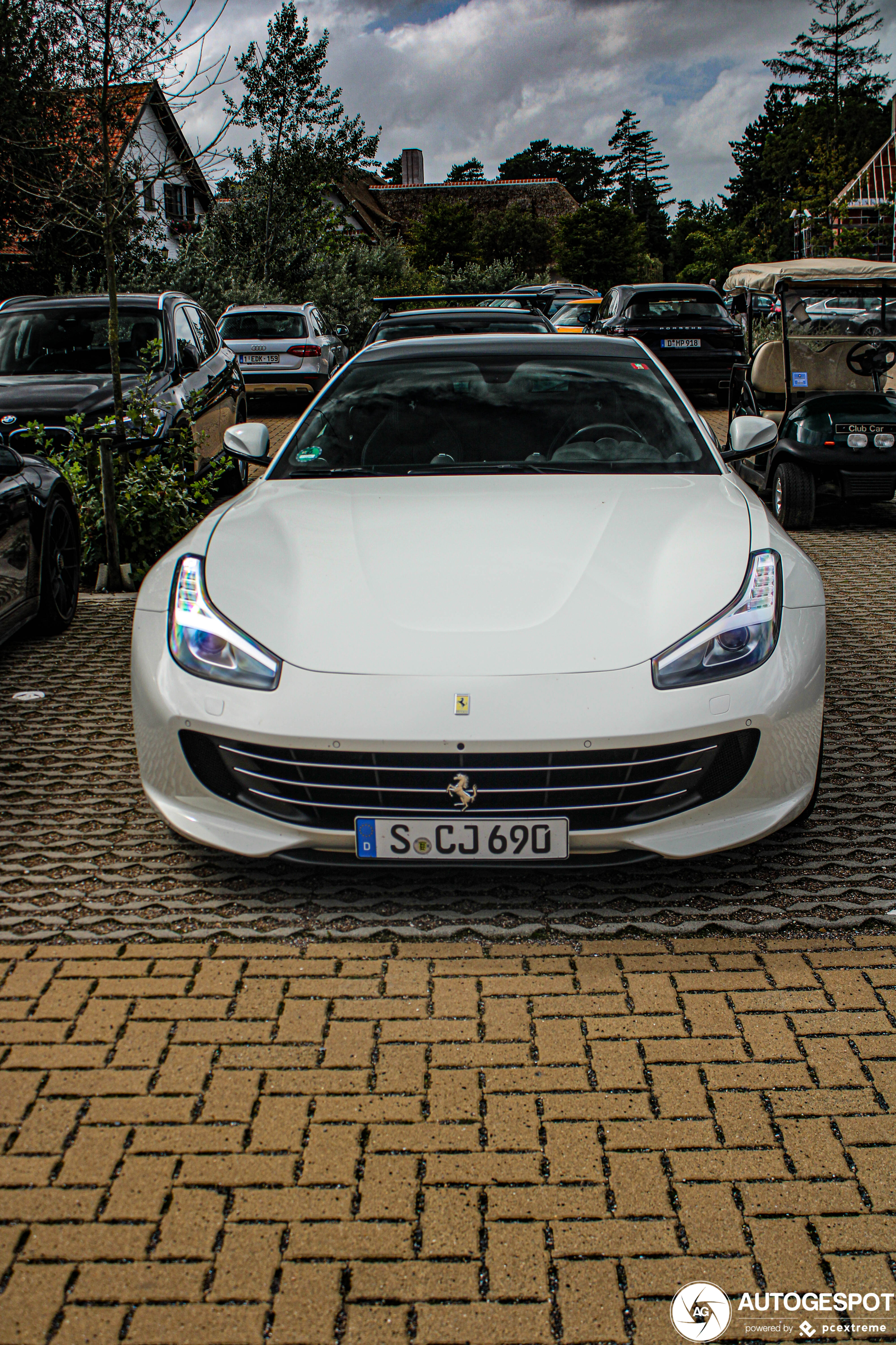 Ferrari GTC4Lusso