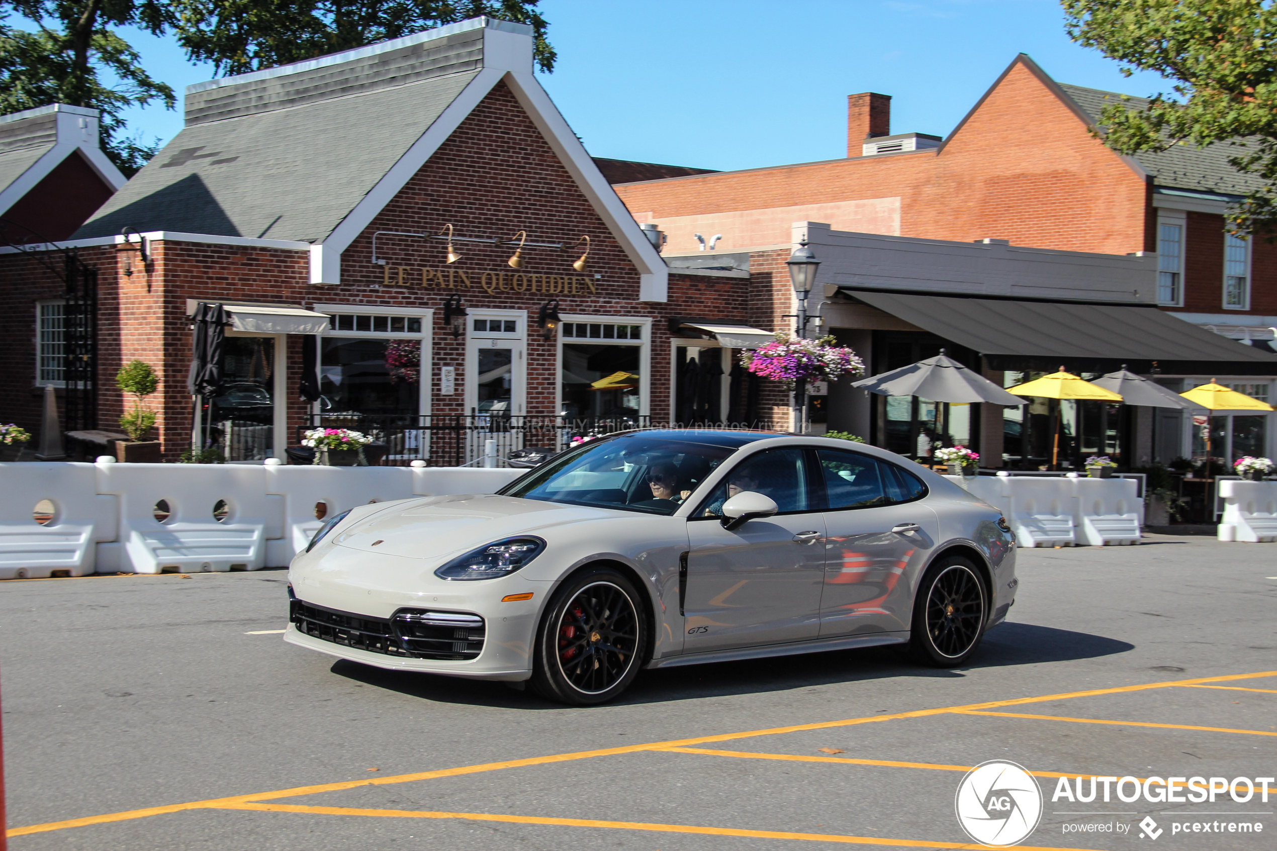 Porsche 971 Panamera GTS MkI