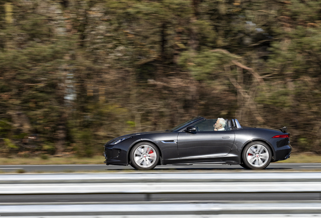 Jaguar F-TYPE S AWD Convertible