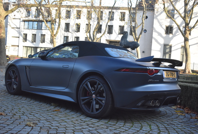 Jaguar F-TYPE SVR Convertible 2017