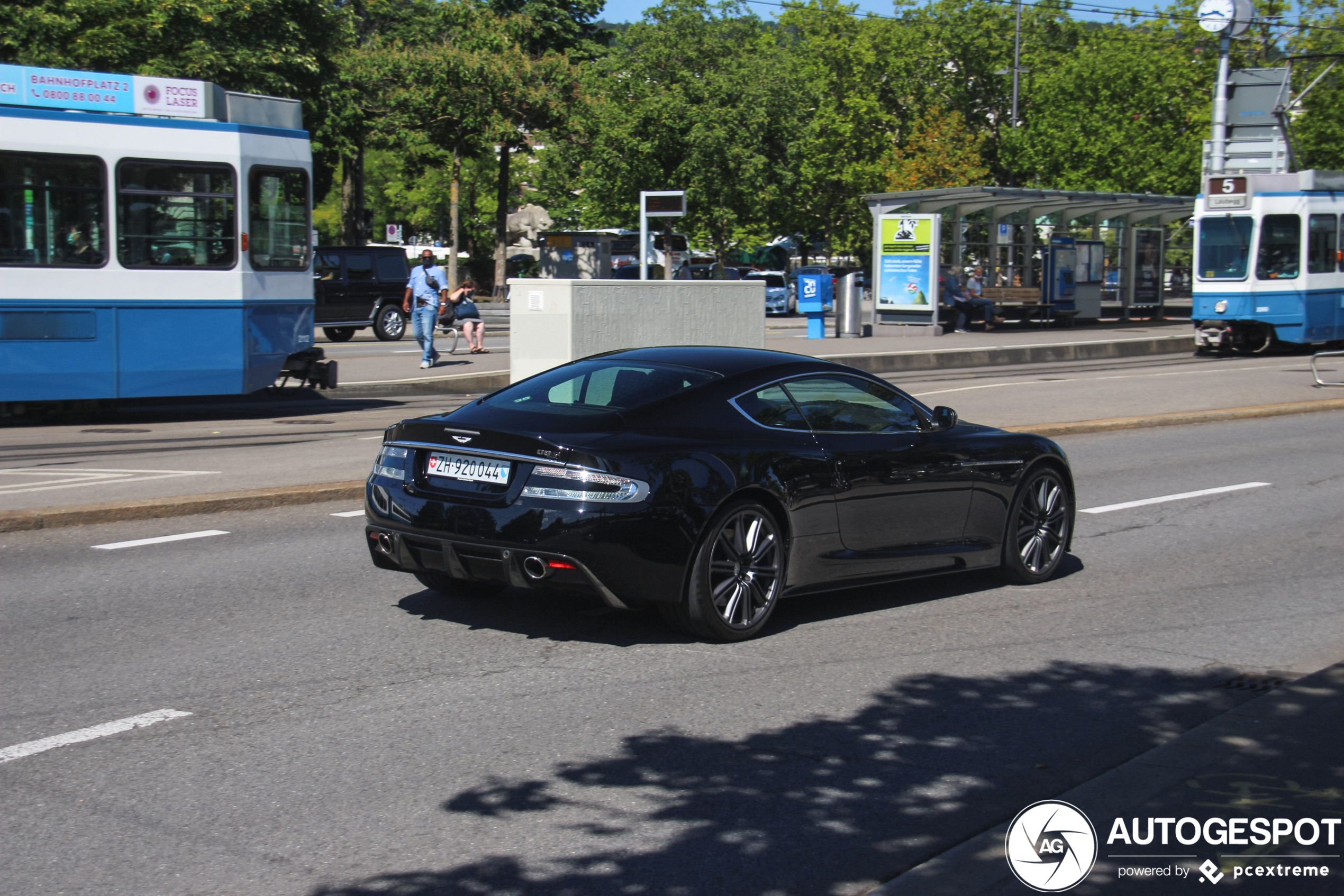 Aston Martin DBS