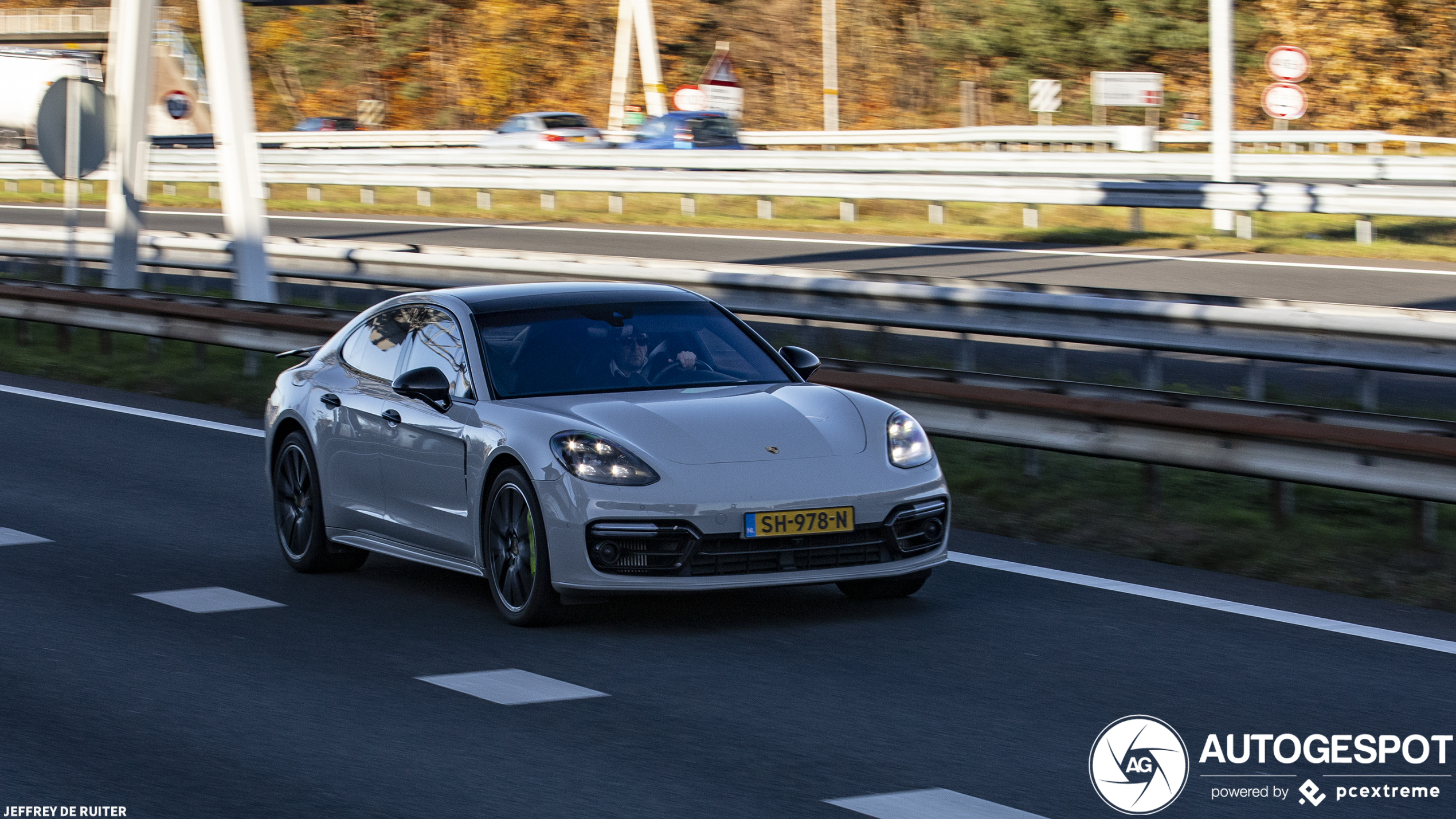 Porsche 971 Panamera Turbo S E-Hybrid