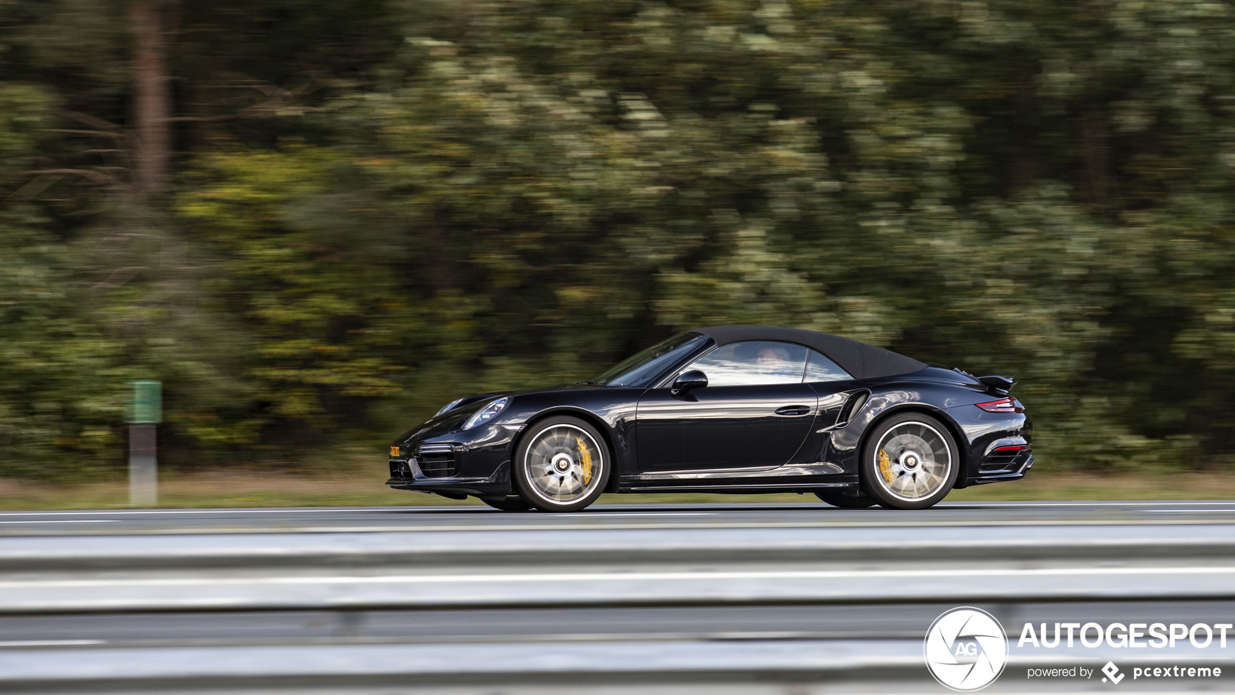 Porsche 991 Turbo S Cabriolet MkII