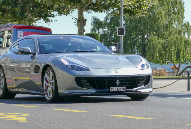 Ferrari GTC4Lusso