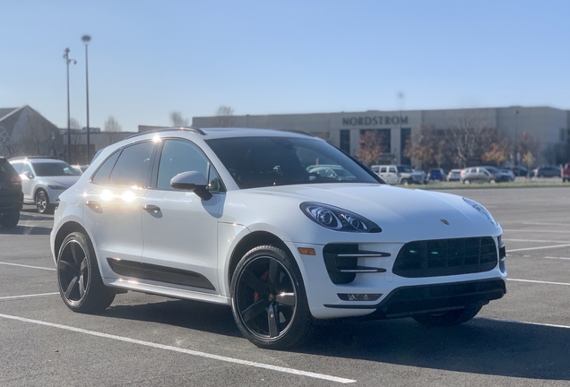 Porsche 95B Macan Turbo MkI