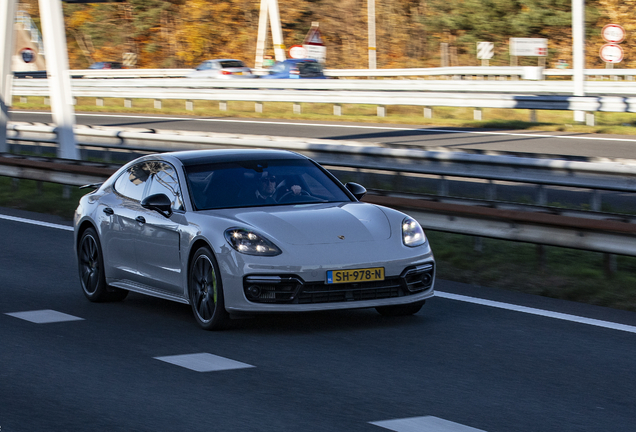 Porsche 971 Panamera Turbo S E-Hybrid